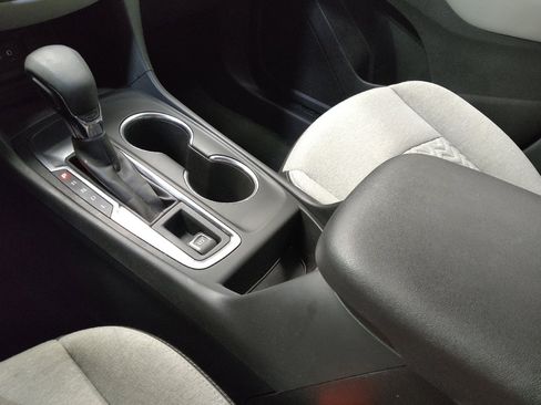 Used 2024 Chevrolet Equinox LS w/ LS Convenience Package FWD image 26