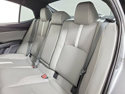 Used 2025 Toyota Camry SE FWD image 13