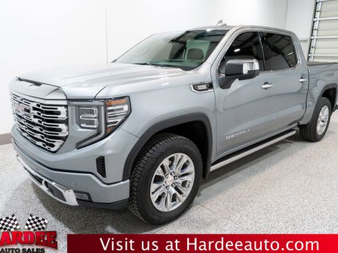 Used 2025 GMC Sierra 1500 Denali w/ Technology Package image 2