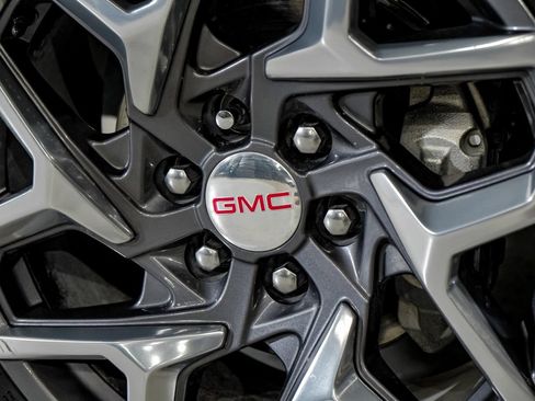 Used 2023 GMC Sierra 1500 SLT AWD/4WD image 62