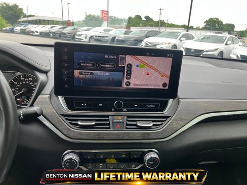 Used 2024 Nissan Altima 2.5 SV w/ SV Premium Package FWD image 16
