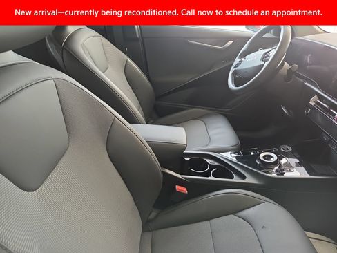 Certified 2023 Kia Niro Wind w/ Wind Preserve Package FWD image 7