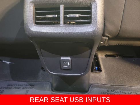 Used 2023 Chevrolet Equinox LT w/ Driver Convenience Package image 8