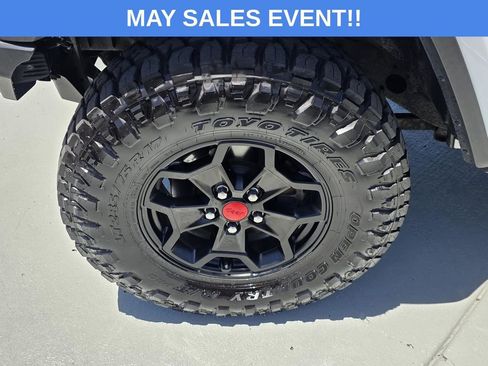 Used 2021 Jeep Gladiator Sport AWD/4WD image 41