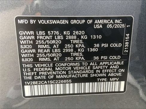 Certified 2025 Volkswagen Atlas Cross Sport SEL AWD/4WD image 32
