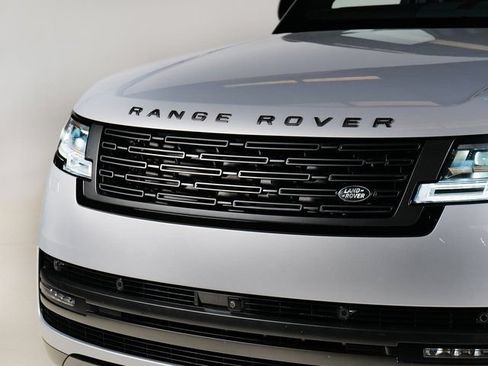 Certified 2025 Land Rover Range Rover Long Wheelbase Autobiography AWD/4WD image 29
