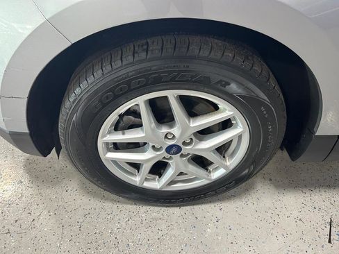Used 2022 Ford Edge SEL AWD/4WD image 23