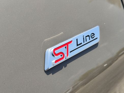 New 2026 Ford Explorer ST-Line w/ ST-Line Street Pack RWD image 9