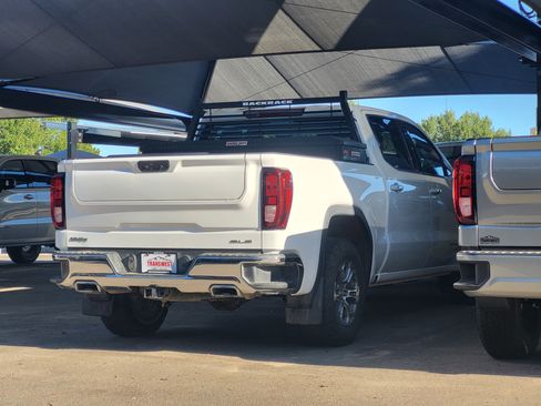 Used 2022 GMC Sierra 1500 SLE AWD/4WD image 4
