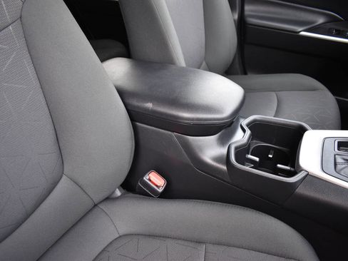 Used 2024 Toyota RAV4 XLE image 25