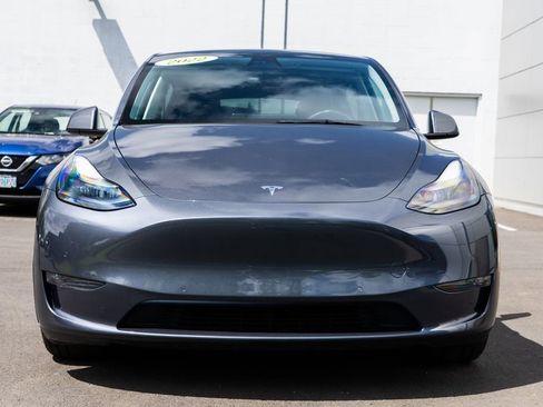 Used 2022 Tesla Model Y Performance AWD/4WD image 2