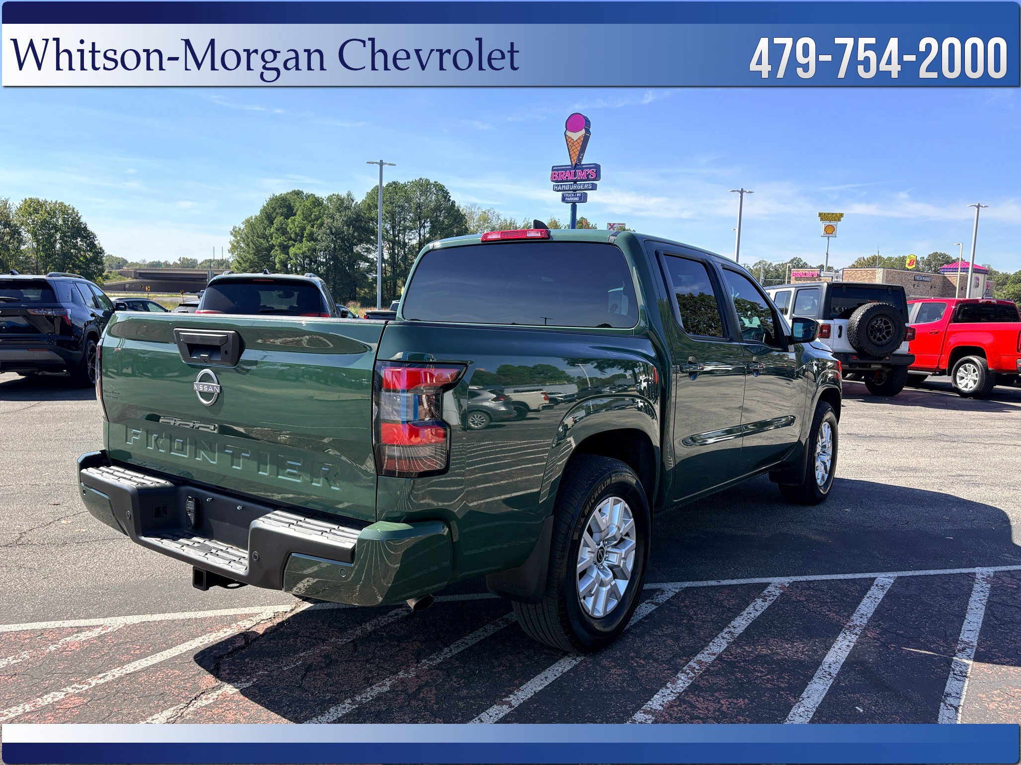 Used 2023 Nissan Frontier SV w/ Technology Package RWD image 6