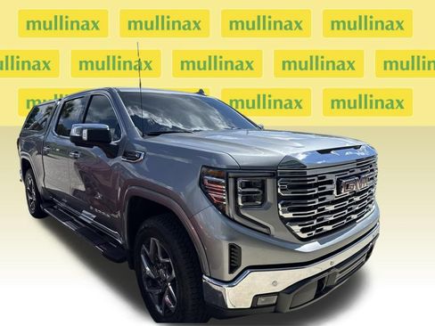 Used 2025 GMC Sierra 1500 SLT w/ SLT Premium Plus Package AWD/4WD image 1