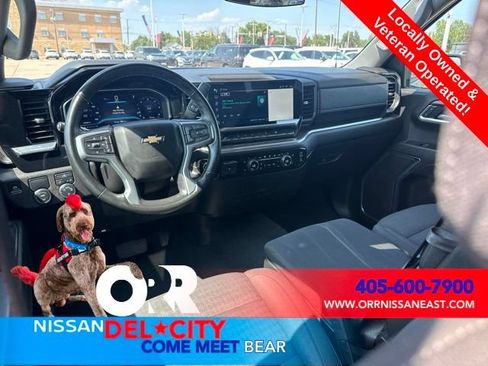 Used 2025 Chevrolet Silverado 1500 LT RWD image 12
