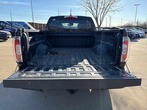 Used 2015 GMC Canyon SLT w/ Driver Alert Package image 15