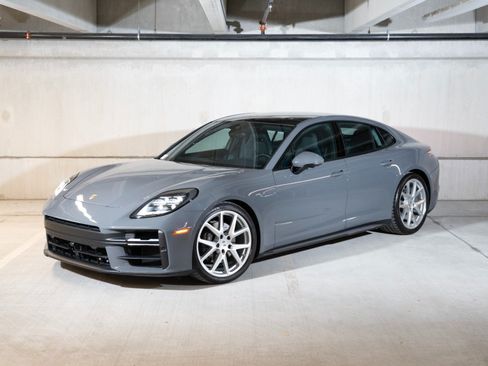 Certified 2025 Porsche Panamera image 1