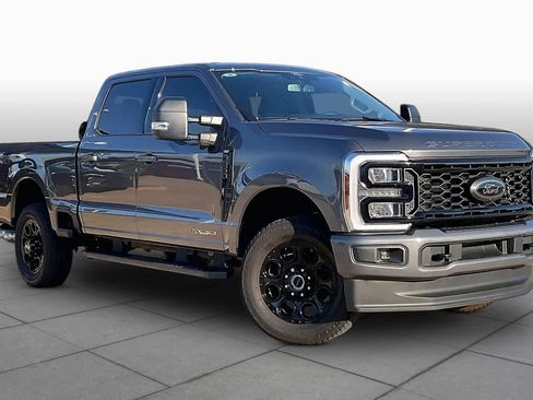 Used 2026 Ford F250 XLT w/ XLT Premium Package AWD/4WD image 4