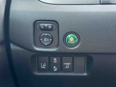 Used 2025 Honda Ridgeline Sport image 35