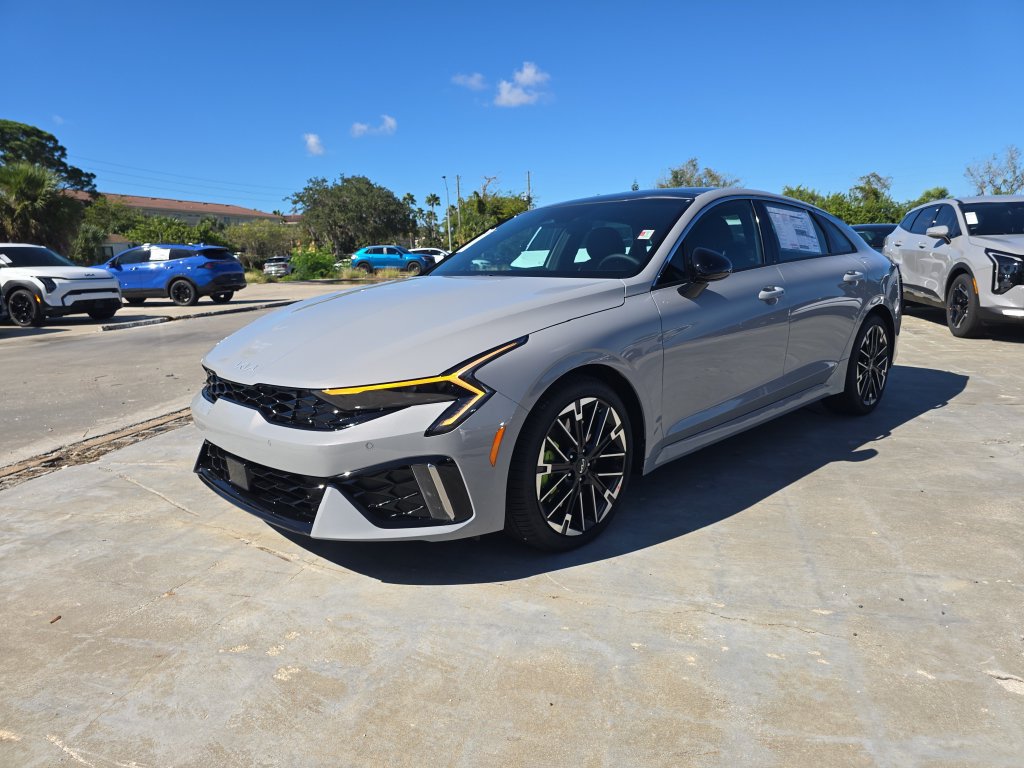 New 2027 Kia K5 GT FWD image 5