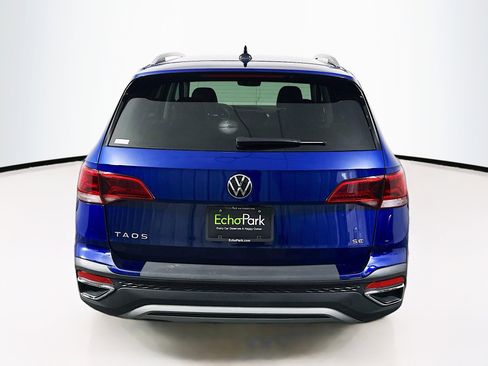 Used 2024 Volkswagen Taos SE image 7