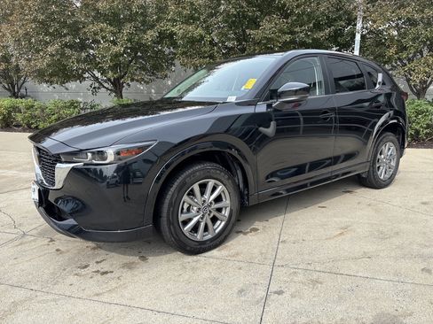 Used 2025 MAZDA CX-5 AWD 2.5 S w/ Select Package image 3