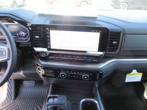 New 2025 Chevrolet Silverado 1500 LT Trail Boss w/ Convenience Package II image 24