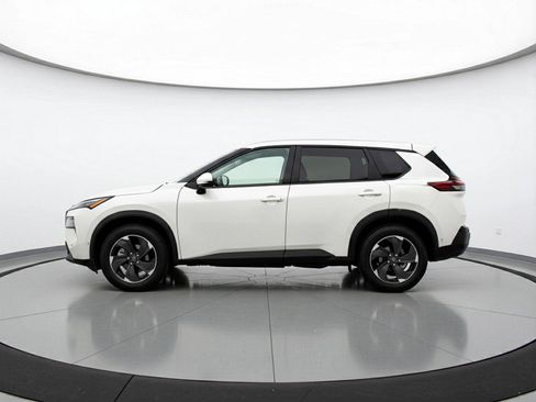 Used 2025 Nissan Rogue SV image 5