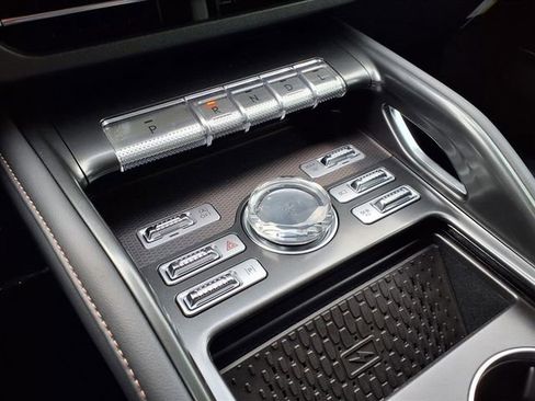 New 2026 Lincoln Nautilus Premier image 15