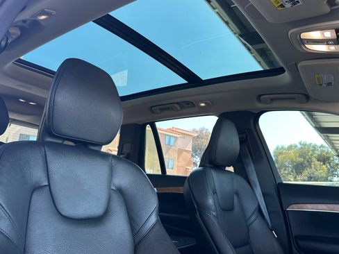 Certified 2025 Volvo XC90 T8 Plus w/ Protection Package Premier AWD/4WD image 20