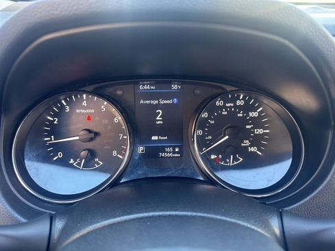 Used 2019 Nissan Rogue S image 18