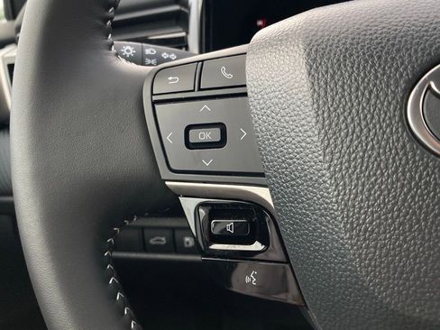 Used 2026 Toyota Camry SE w/ Multimedia Upgrade Package image 14