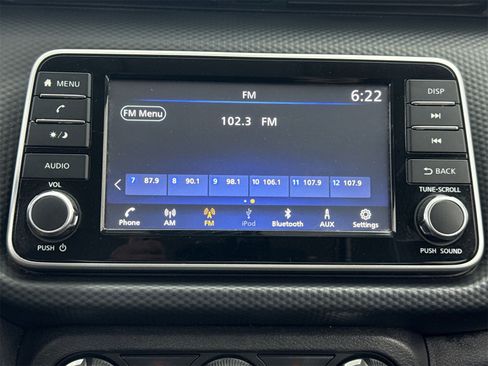 Used 2021 Nissan Kicks S image 23