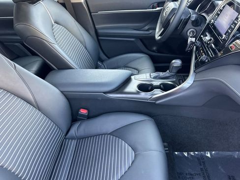 Used 2024 Toyota Camry SE image 16