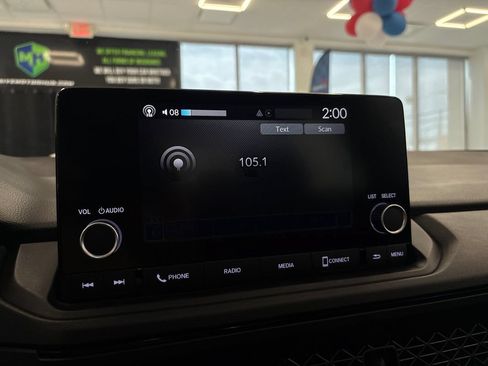 Used 2025 Honda Accord SE image 30