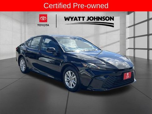 Certified 2025 Toyota Camry LE FWD image 7