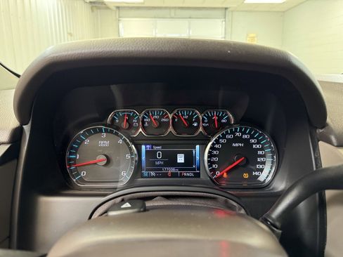 Used 2017 GMC Yukon SLT w/ Premium Edition image 35