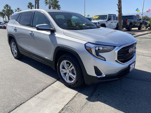 Used 2018 GMC Terrain SLE image 36