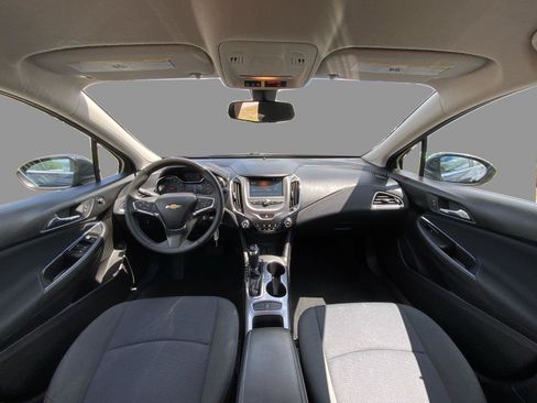 Used 2017 Chevrolet Cruze LT FWD image 22