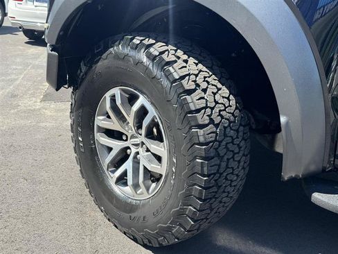 Used 2018 Ford F150 Raptor w/ Equipment Group 802A Luxury AWD/4WD image 10