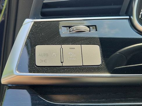 Used 2023 Audi Q7 3.0T Premium Plus AWD/4WD image 22