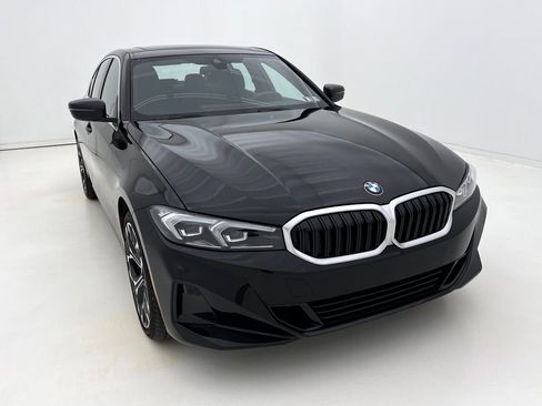 Certified 2025 BMW 330i xDrive 330i xDrive w/ Convenience Package image 3