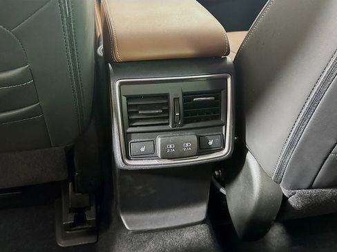 Used 2023 Subaru Forester Touring image 32