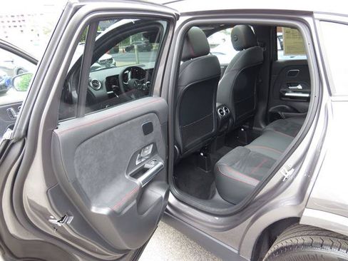 Used 2025 Mercedes-Benz GLA 250 4MATIC image 22