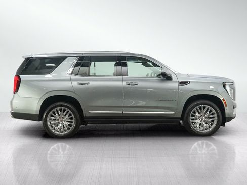 Used 2025 GMC Yukon Denali w/ Sun & Power Step Package AWD/4WD image 6