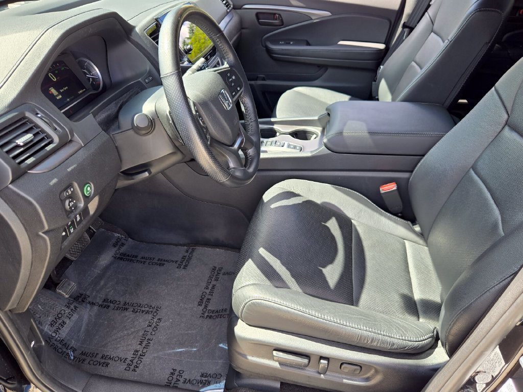 Used 2024 Honda Passport EX-L image 10