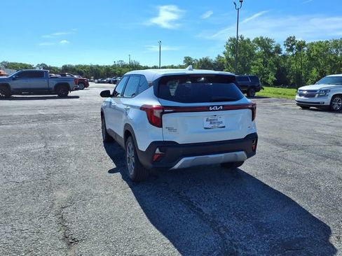 Used 2024 Kia Seltos LX AWD/4WD image 34