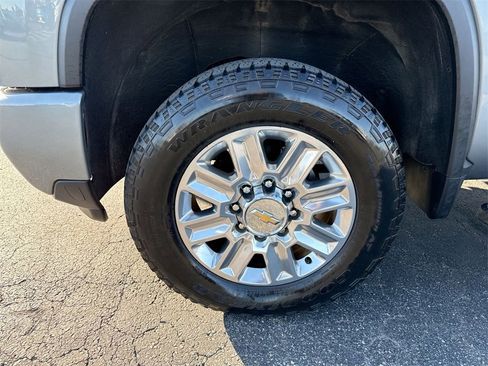 Used 2024 Chevrolet Silverado 3500 High Country w/ Technology Package image 10