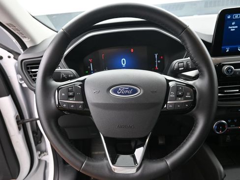 Used 2025 Ford Escape Active AWD/4WD image 22