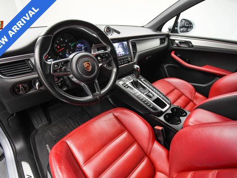 Used 2017 Porsche Macan GTS image 12