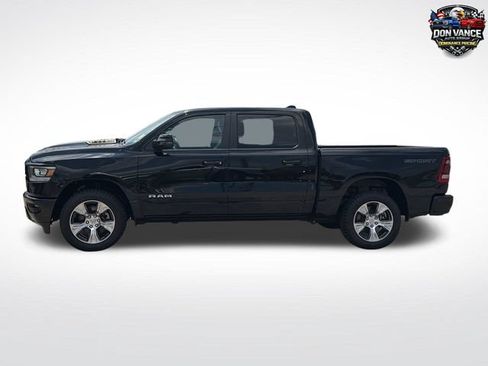 Used 2023 RAM 1500 Laramie AWD/4WD image 3